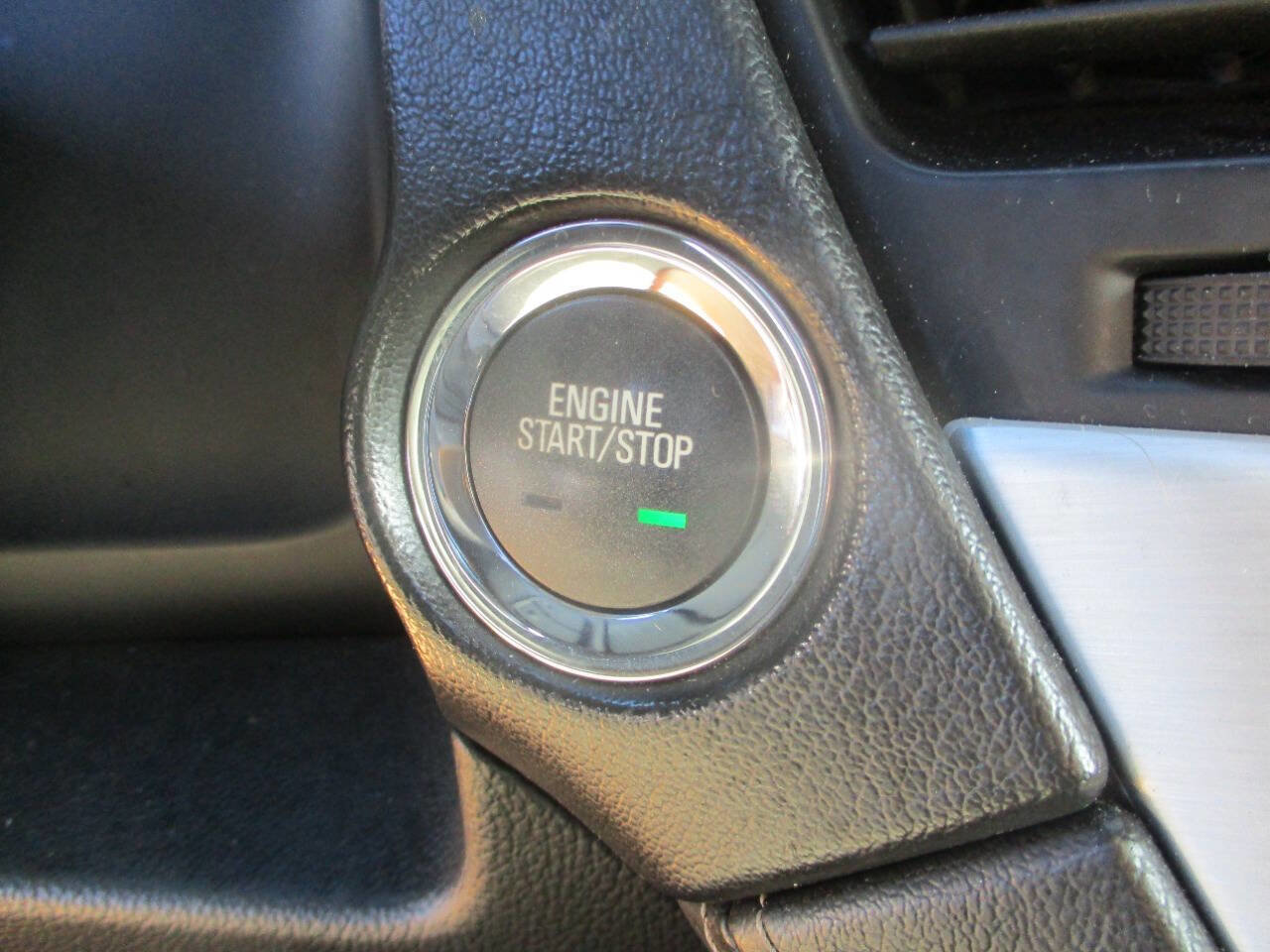 Used 2015 GMC Yukon SLT w/ Open Road Package image 20