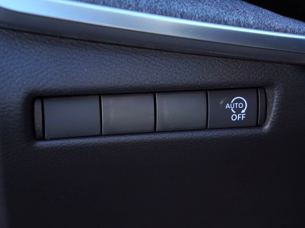 New 2026 Nissan Kicks SV w/ SV Premium Package FWD image 9