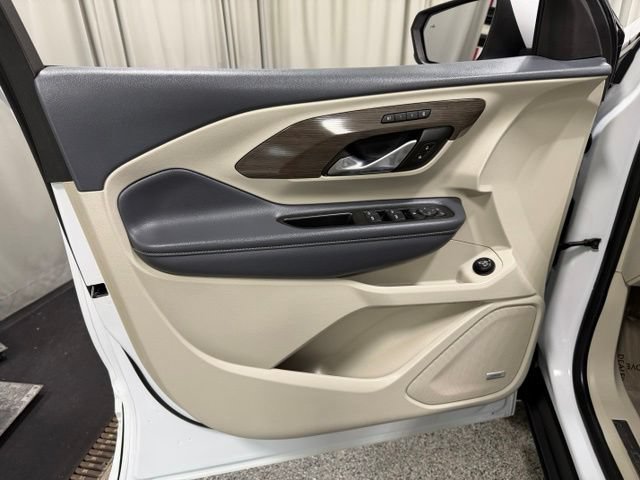Used 2023 GMC Terrain Denali w/ LPO, Floor Liner Package AWD/4WD image 21