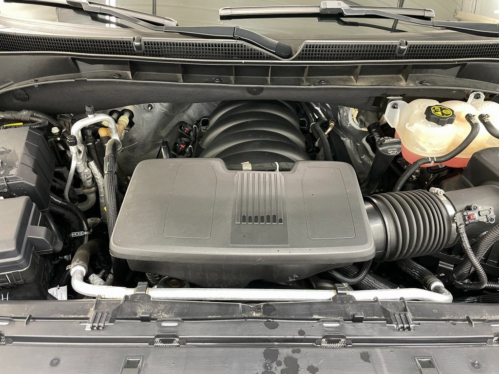 Used 2023 GMC Yukon XL AT4 w/ Max Trailering Package image 54