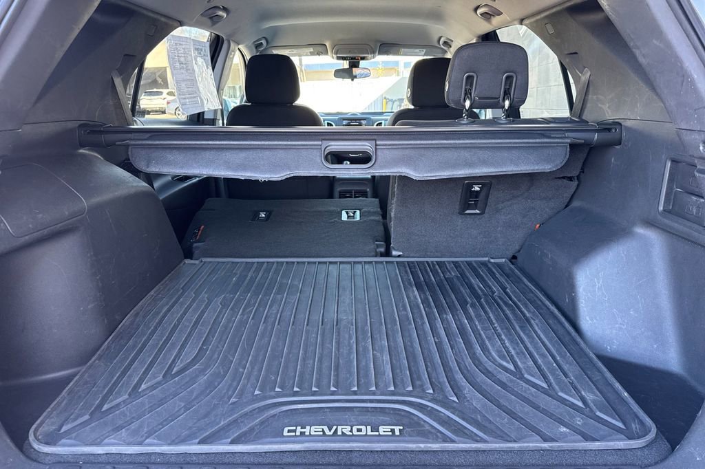 Used 2019 Chevrolet Equinox LT image 18