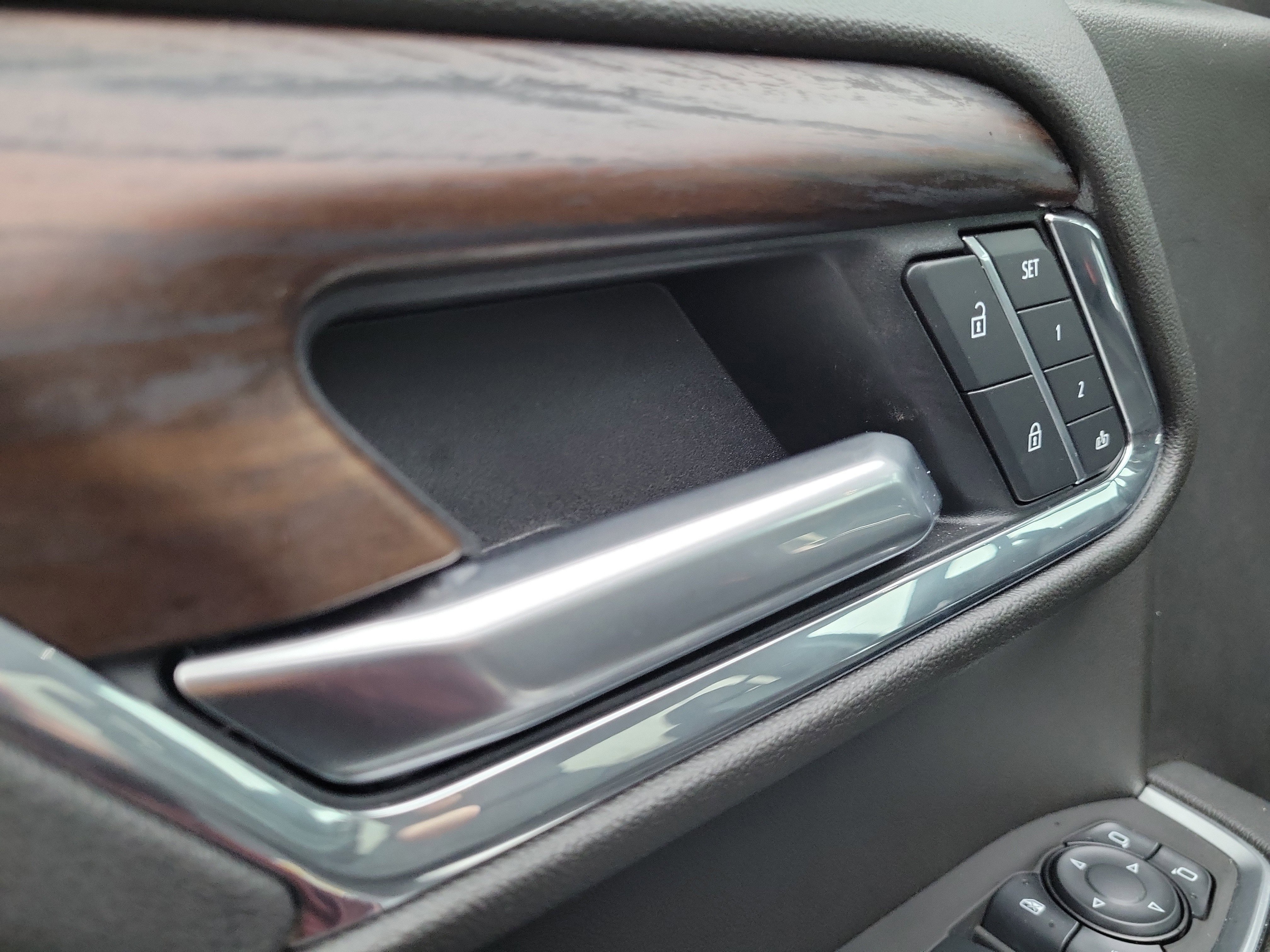 Used 2025 GMC Sierra 1500 SLT w/ SLT Premium Plus Package image 18