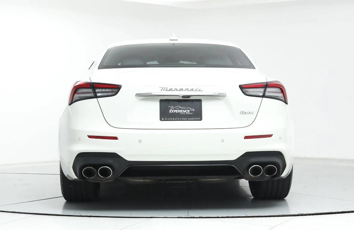 Used 2022 Maserati Ghibli Modena RWD image 6