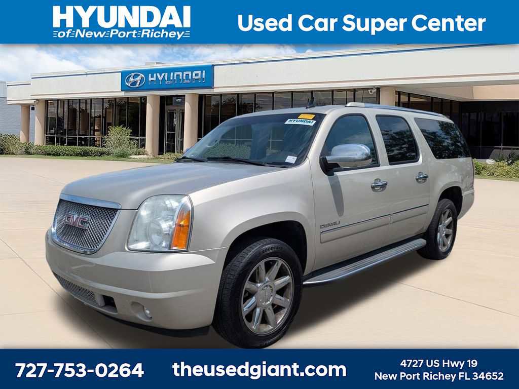 Used 2013 GMC Yukon XL Denali RWD image 1