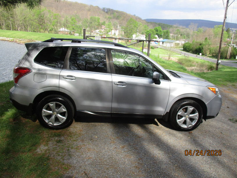 Used 2016 Subaru Forester 2.5i Limited AWD/4WD image 4