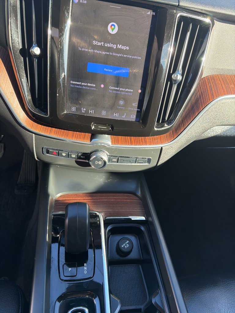 Certified 2023 Volvo XC60 B5 Plus image 9