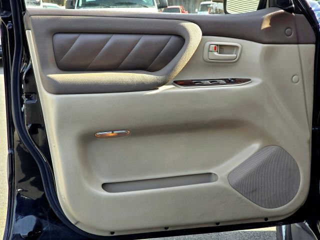 Used 1999 Toyota Land Cruiser image 23