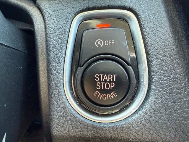 Used 2018 BMW 320i Sedan RWD image 21