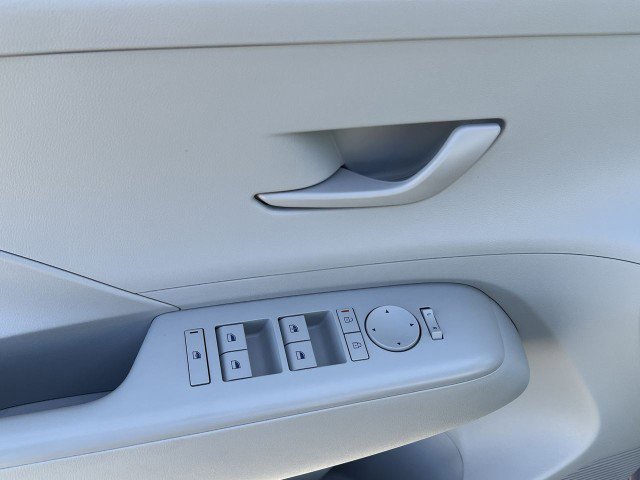 Used 2024 Hyundai Kona SEL image 23