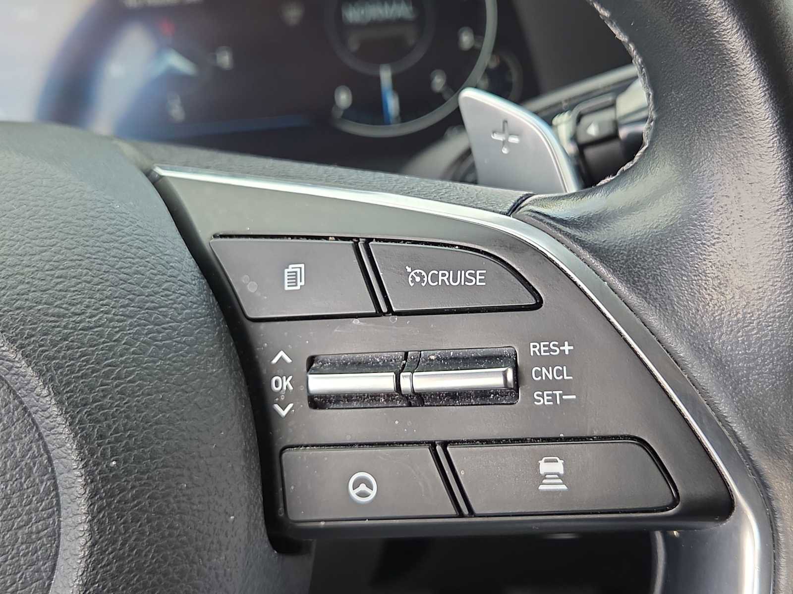 Used 2021 Hyundai Sonata Limited w/ Preferred Accessory Package image 25