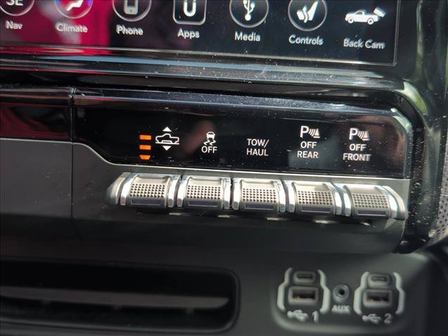 Used 2020 RAM 1500 Limited AWD/4WD image 14