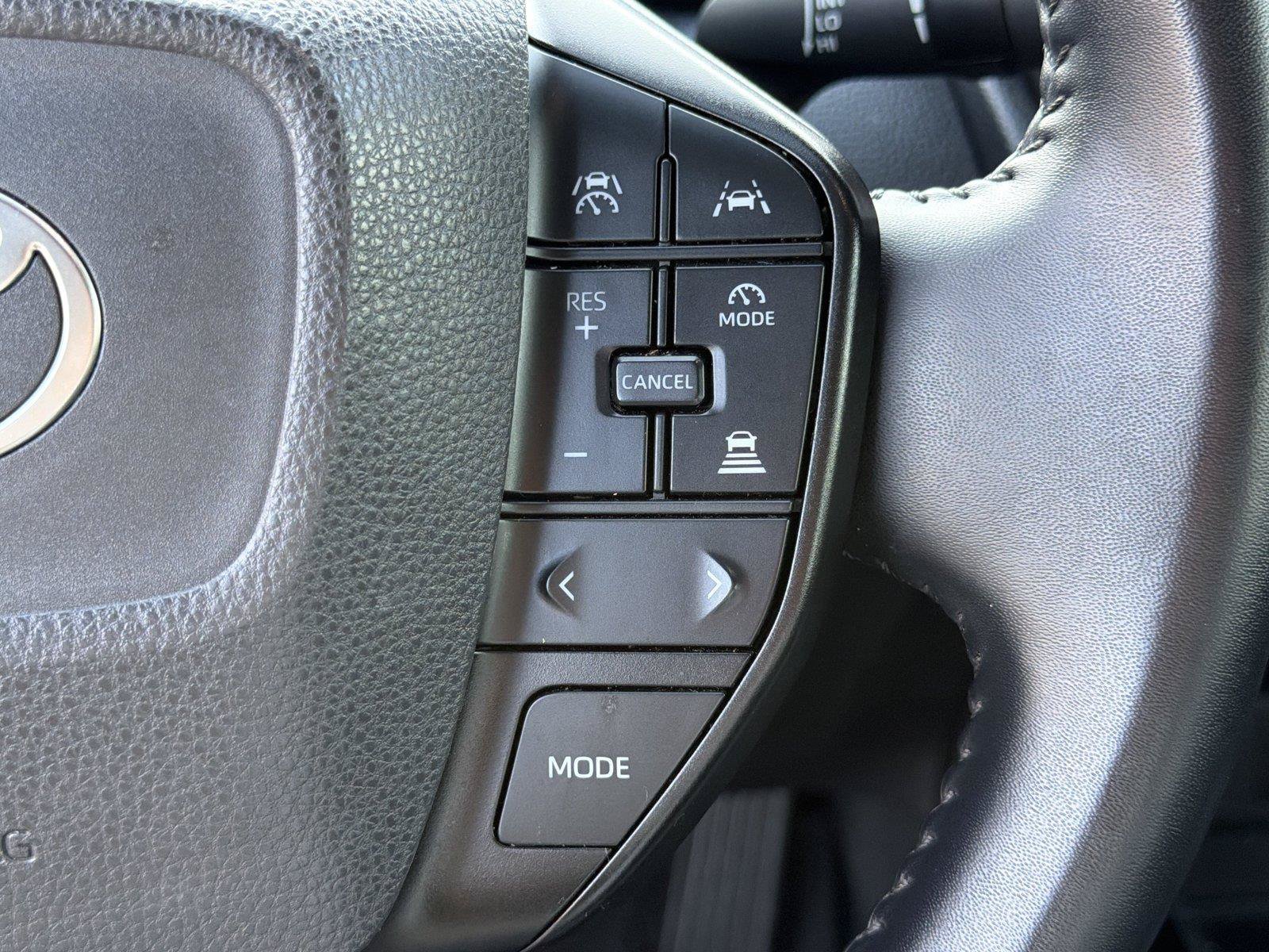 Used 2024 Toyota Prius LE FWD image 24
