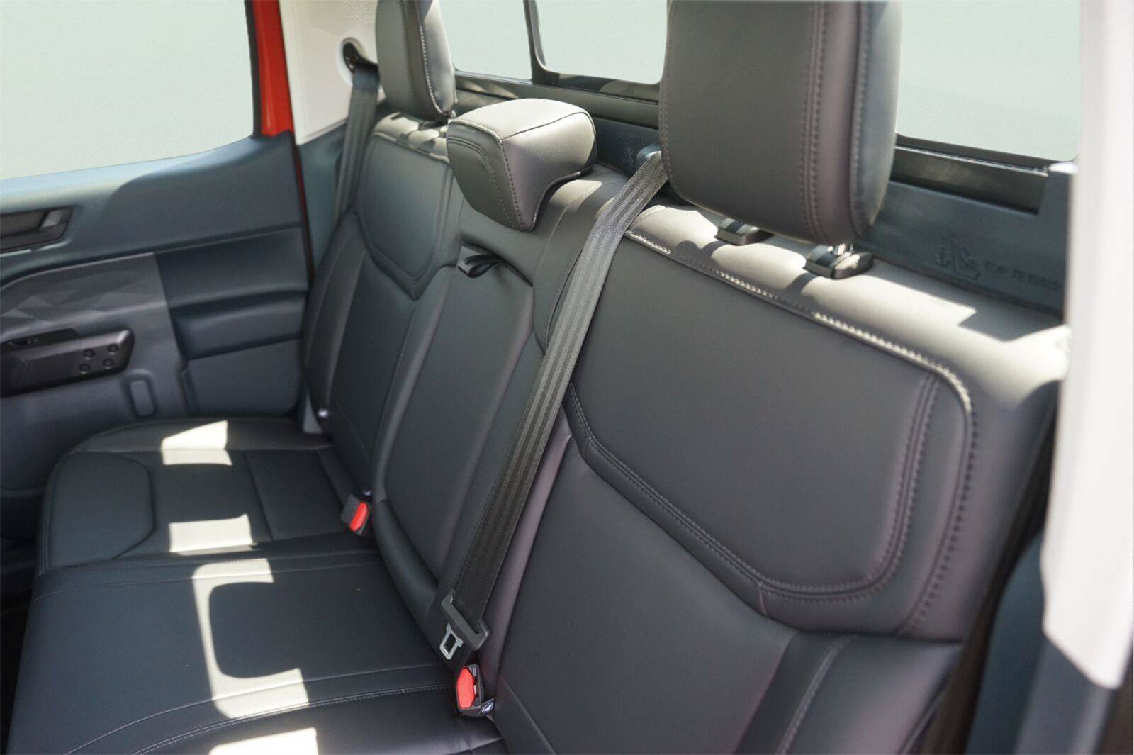 Used 2024 Ford Maverick Lariat w/ Black Appearance Package FWD image 14