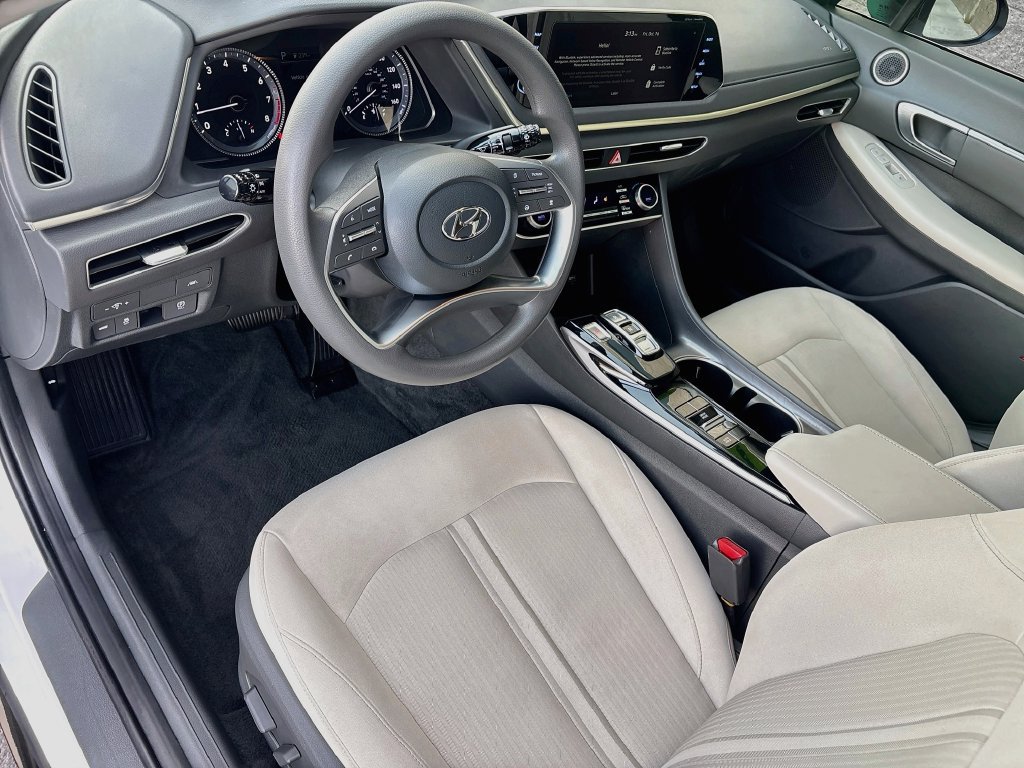 Used 2023 Hyundai Sonata SEL FWD image 9