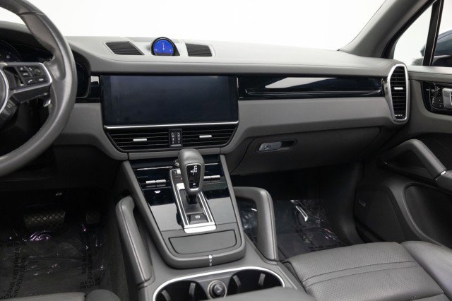 Used 2019 Porsche Cayenne image 12