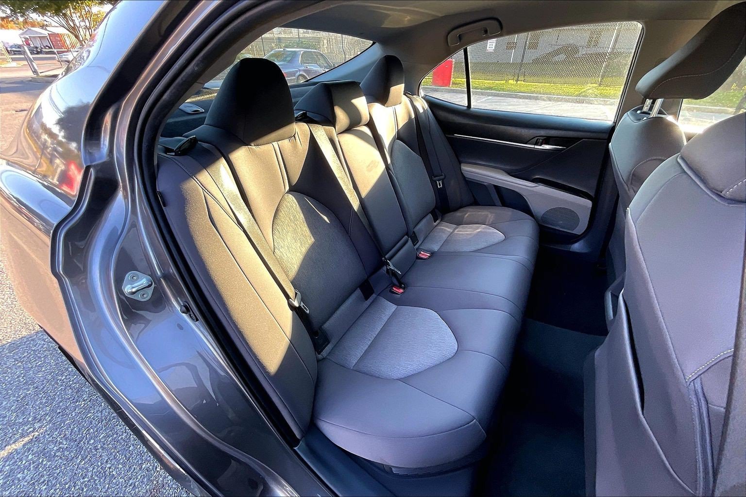 Used 2022 Toyota Camry LE FWD image 31
