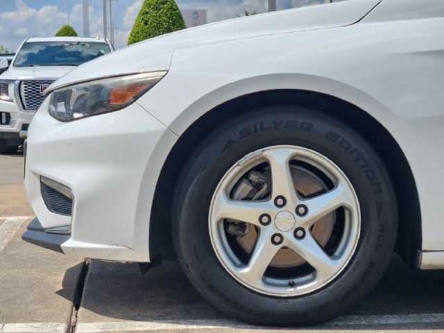 Used 2018 Chevrolet Malibu LS FWD image 8