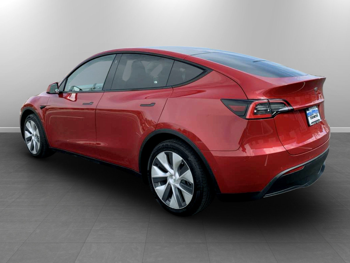 Used 2021 Tesla Model Y Long Range AWD/4WD image 5