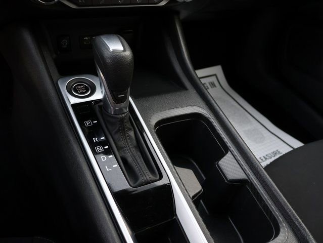 Used 2025 Nissan Sentra SV image 29