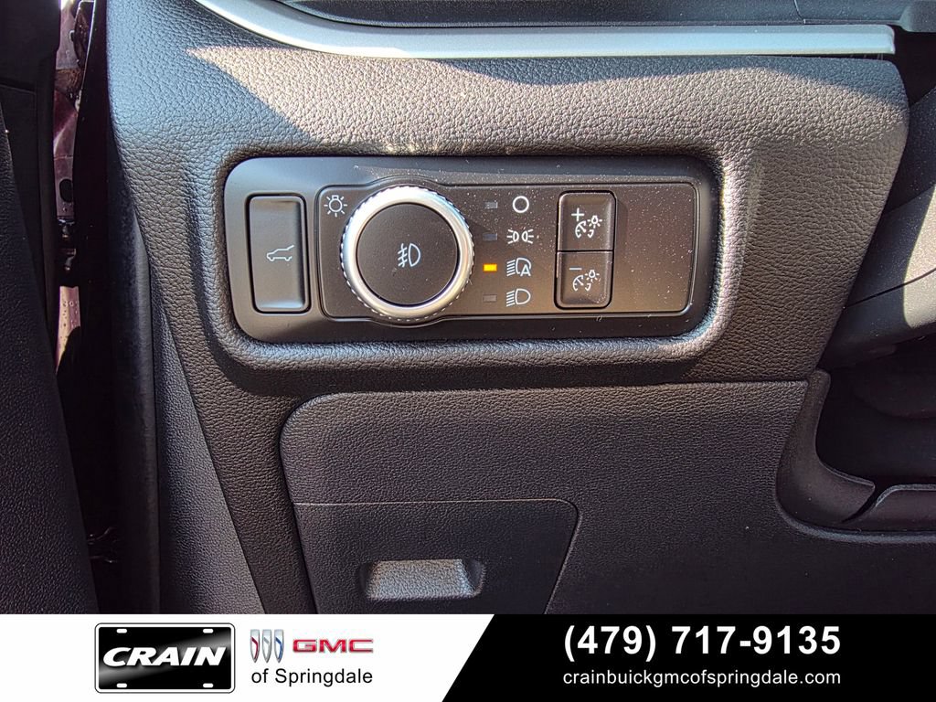 Used 2023 Ford Explorer XLT w/ Equipment Group 202A AWD/4WD image 13
