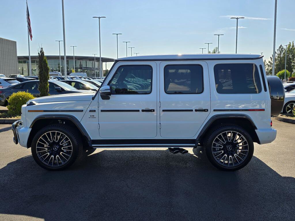 Used 2025 Mercedes-Benz G 63 AMG 4MATIC image 2
