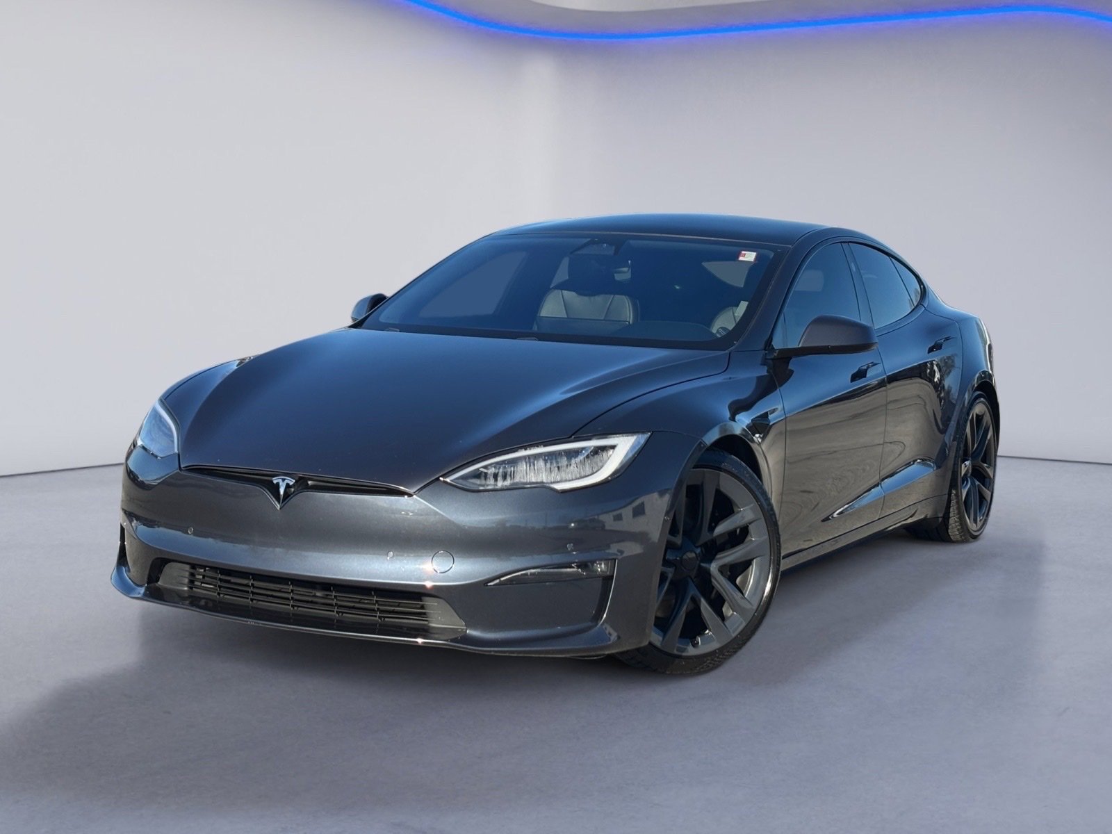 Used 2021 Tesla Model S Plaid image 2