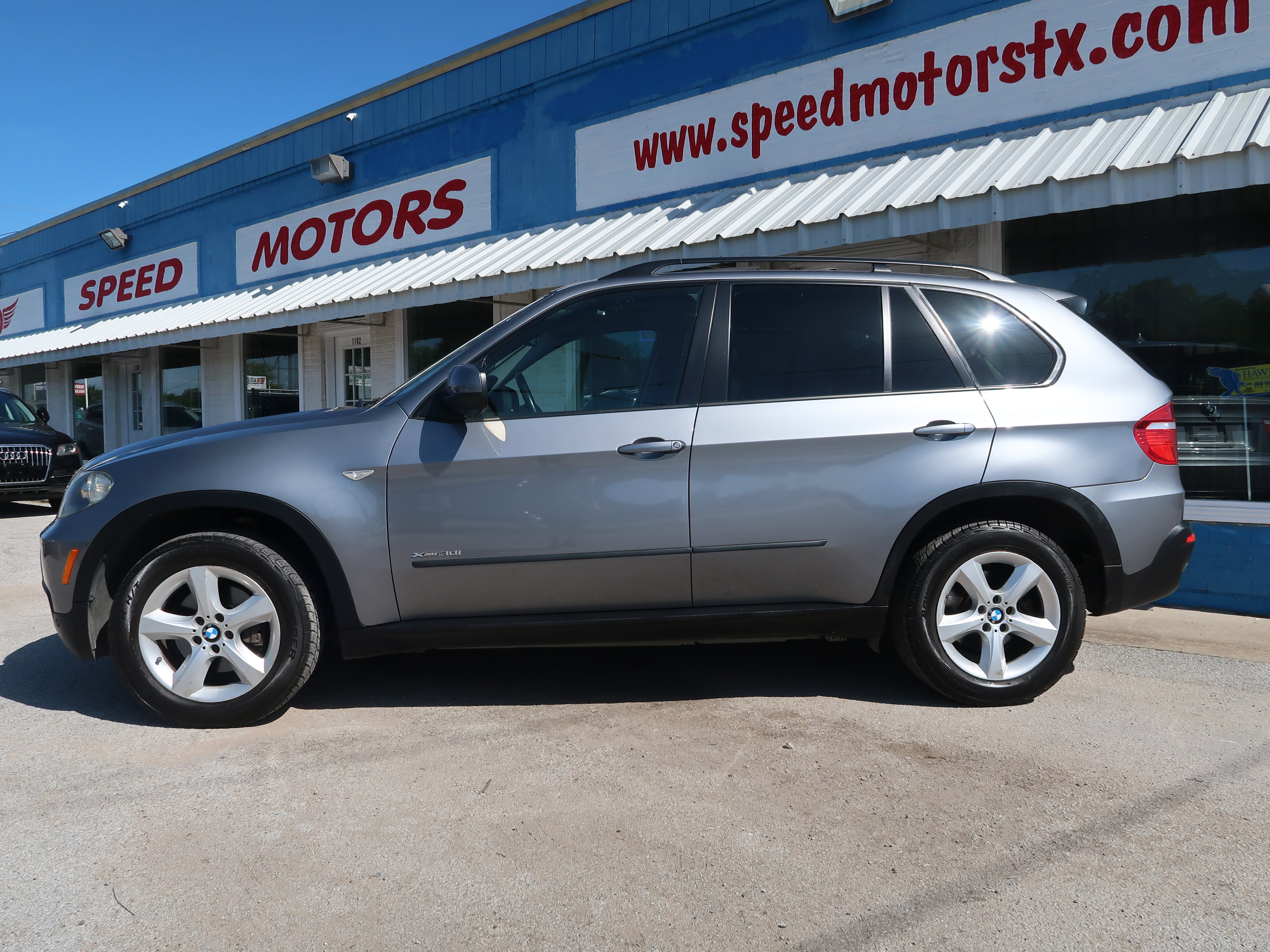 Used 2010 BMW X5 xDrive30i AWD/4WD image 3