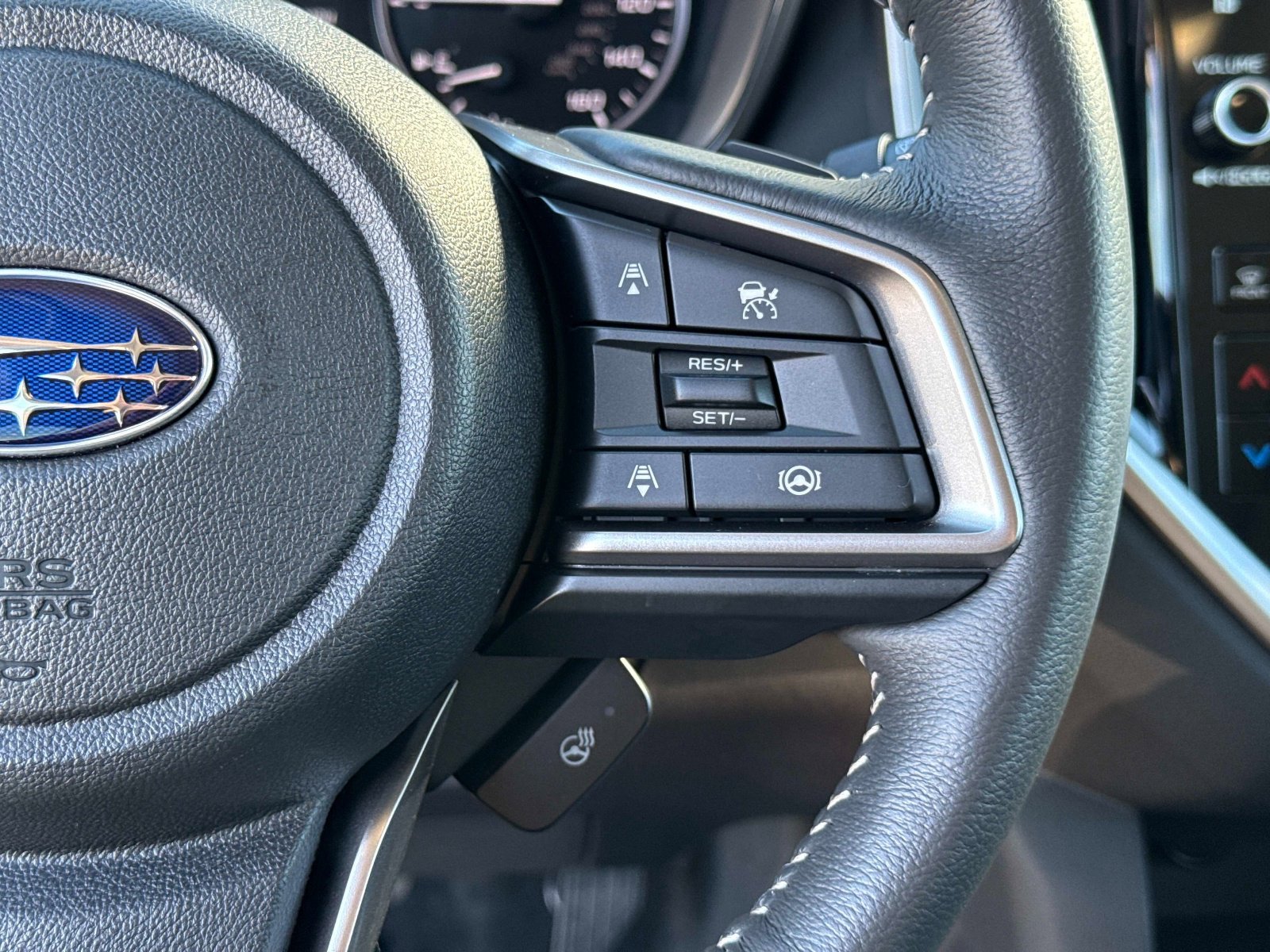 Certified 2025 Subaru Ascent Limited w/ Popular Package #1 image 30