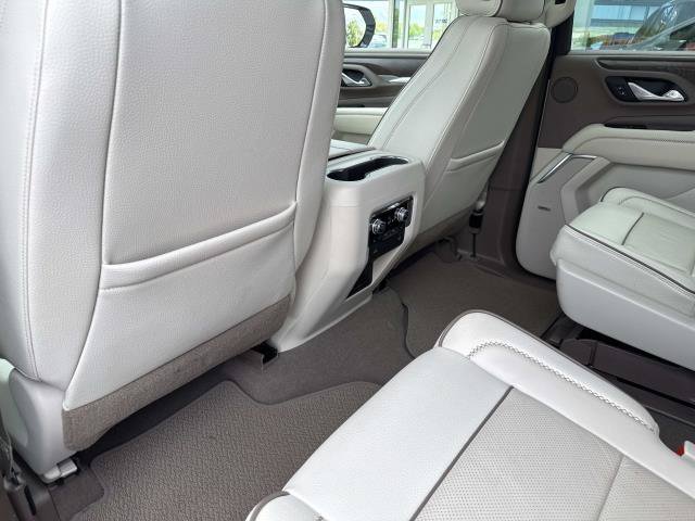 Used 2021 GMC Yukon Denali w/ Denali Premium Package AWD/4WD image 27