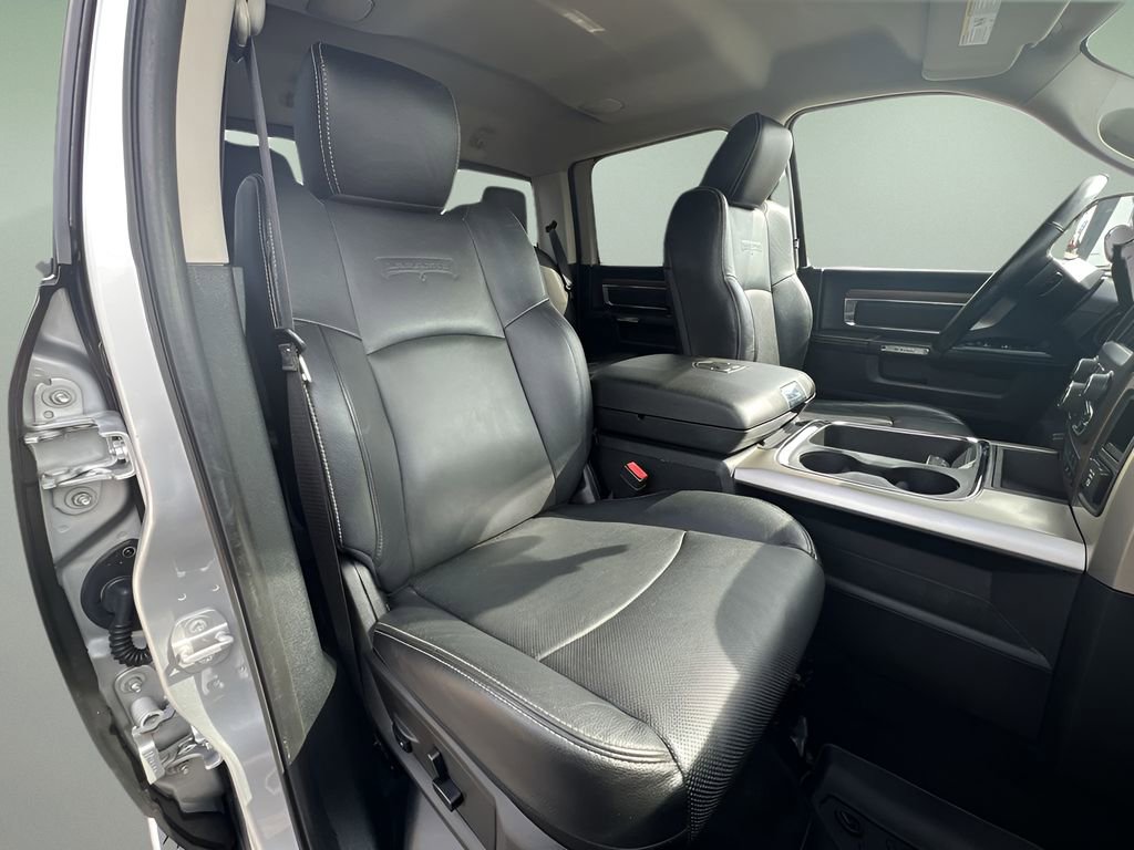 Used 2016 RAM 3500 Laramie image 27