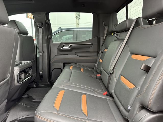 Used 2025 GMC Sierra 1500 AT4 w/ Technology Package image 9