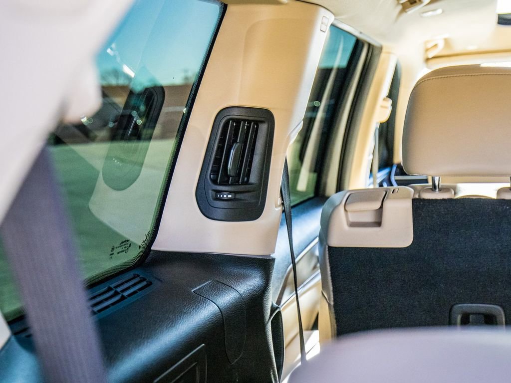 Used 2022 Jeep Grand Cherokee L Limited image 15