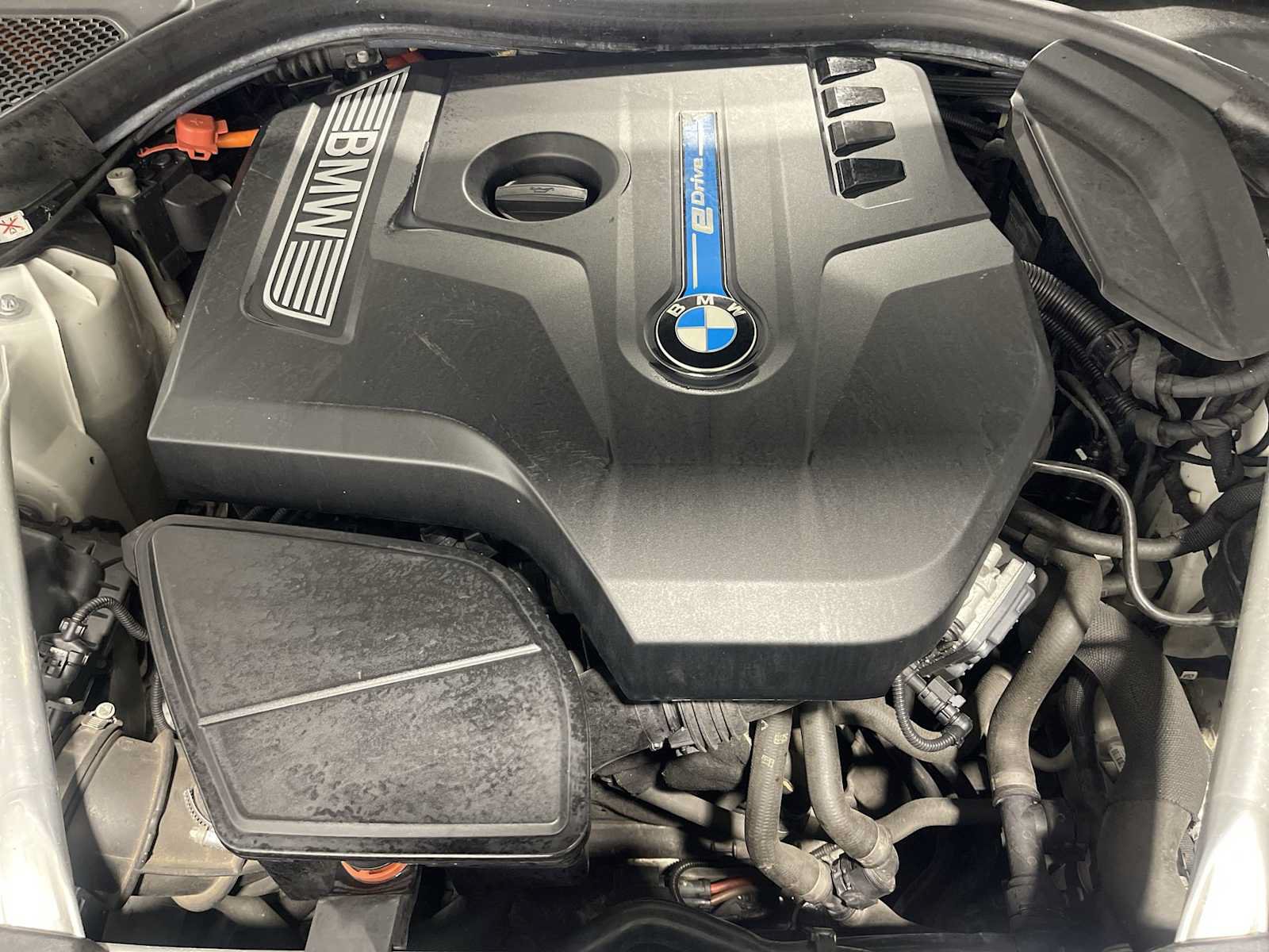 Used 2018 BMW 530e xDrive AWD/4WD image 9