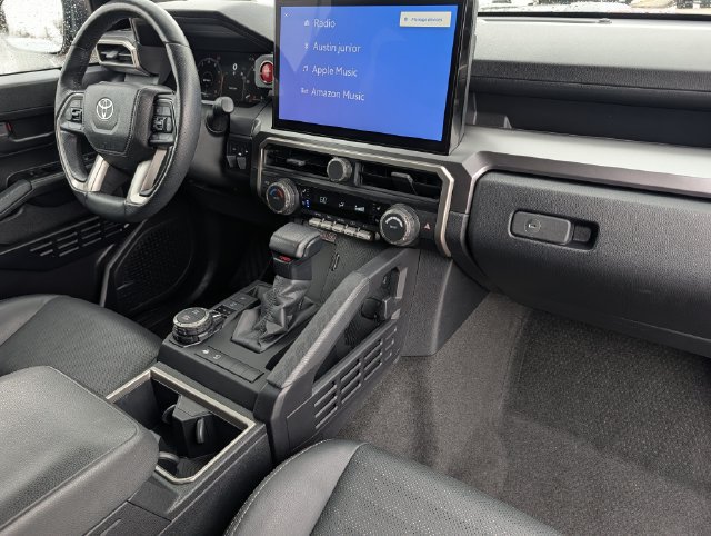 Certified 2025 Toyota 4Runner TRD Sport Premium w/ Tow Technology Package AWD/4WD image 36