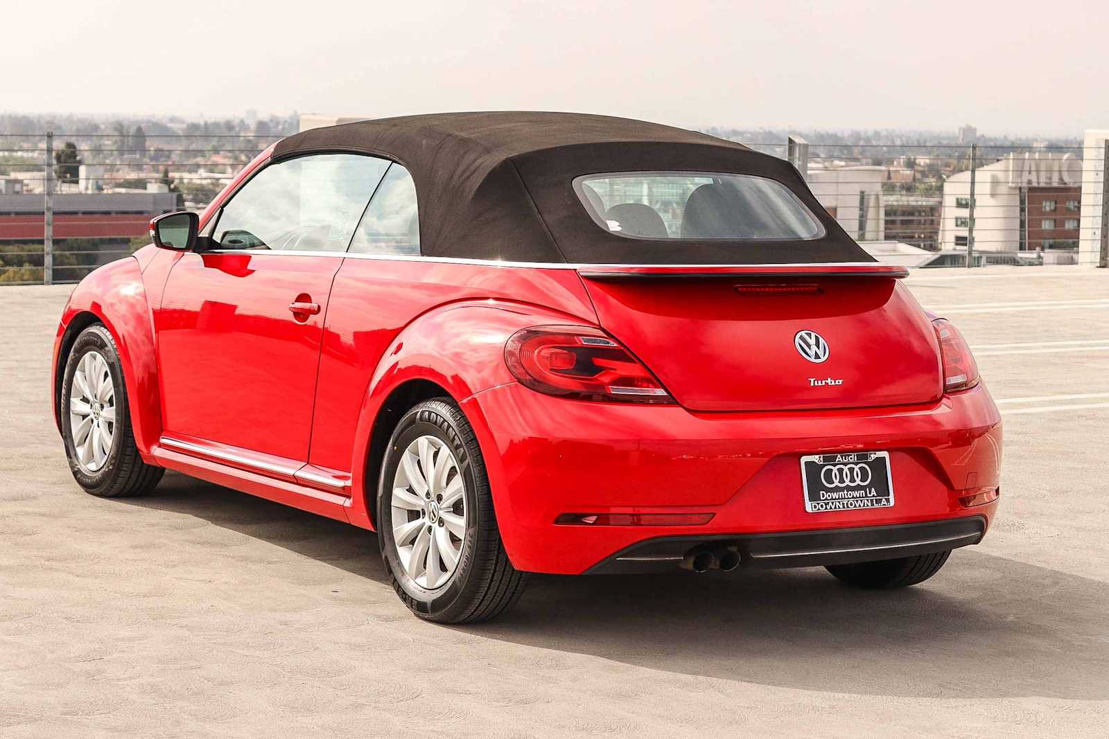 Used 2017 Volkswagen Beetle 1.8T S FWD image 6