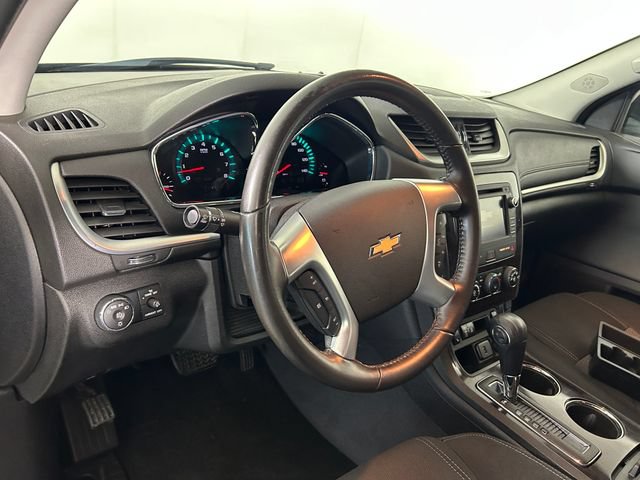Used 2017 Chevrolet Traverse LT w/ Style and Technology Package AWD/4WD image 14