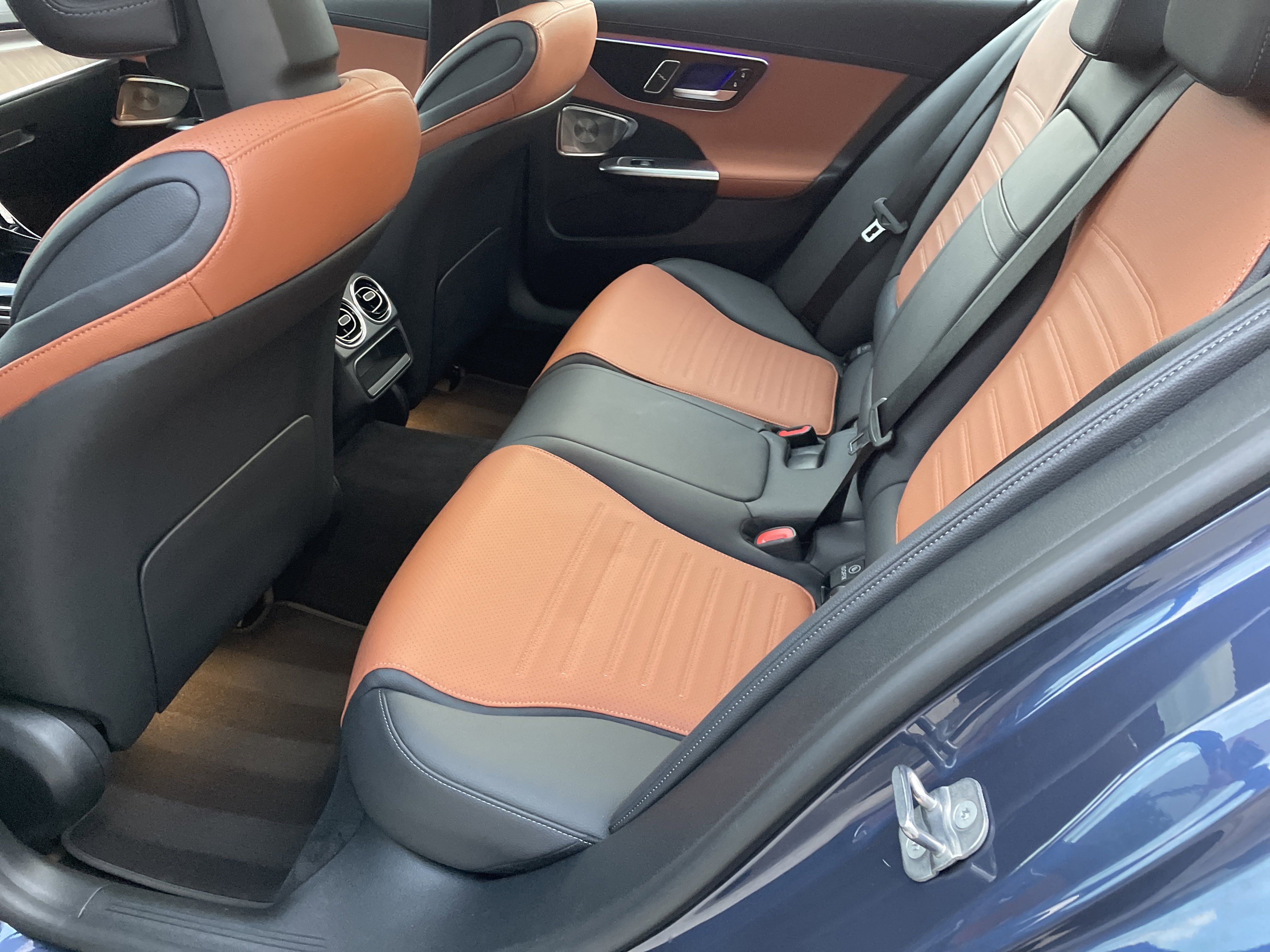 Certified 2024 Mercedes-Benz C 300 Sedan image 40