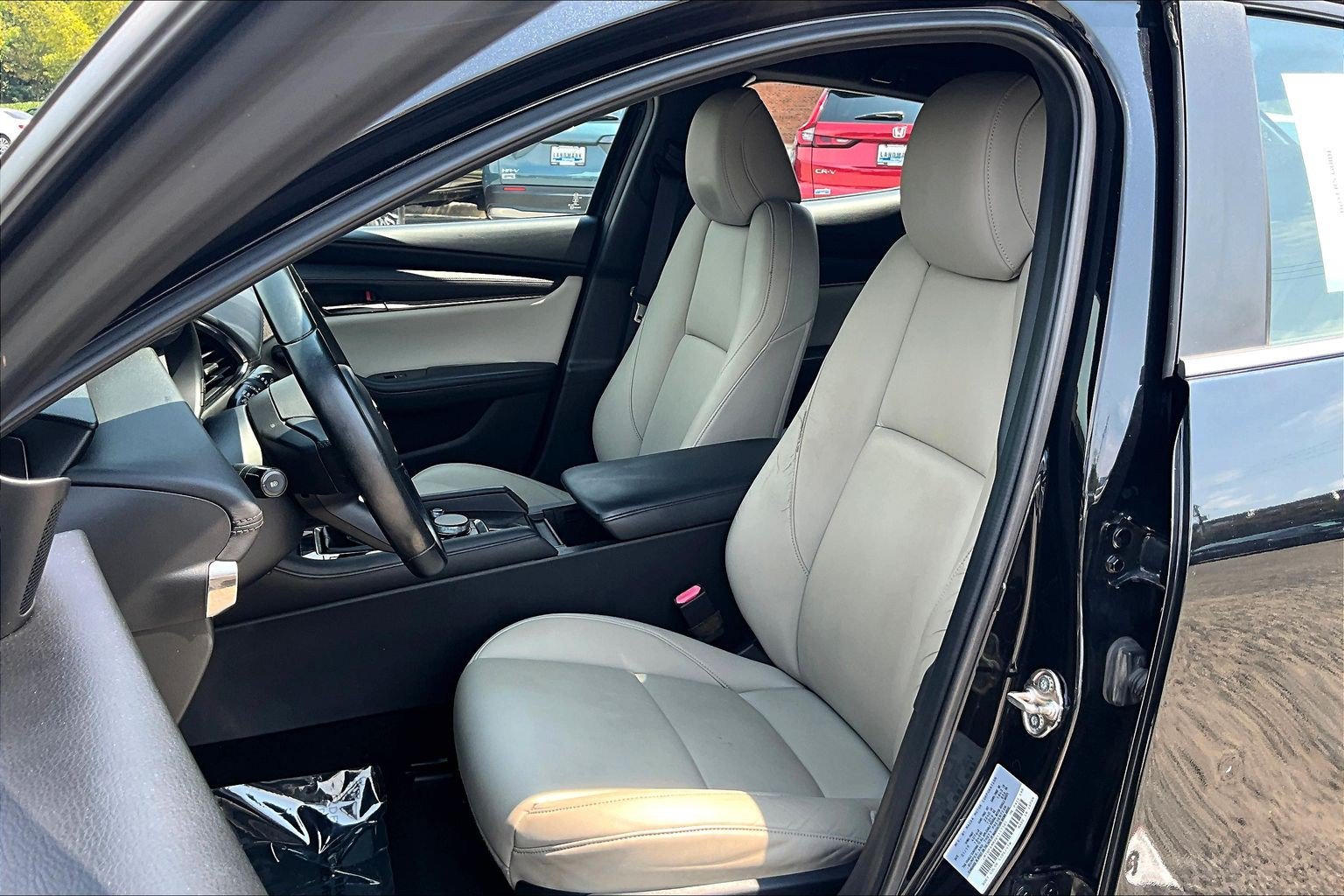 Used 2019 MAZDA MAZDA3 Hatchback w/ Preferred Package FWD image 24