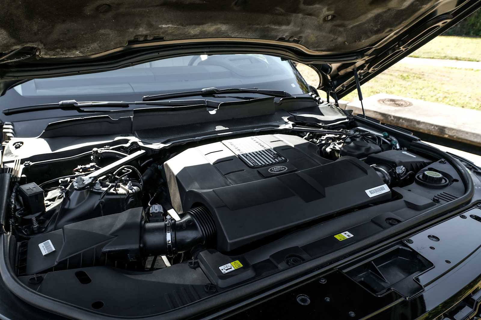 Used 2019 Land Rover Range Rover Long Wheelbase Supercharged image 56