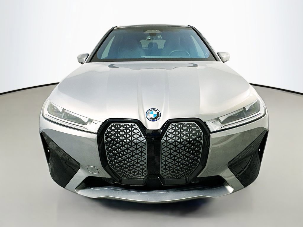 Certified 2024 BMW iX xDrive50 w/ Premium Package AWD/4WD image 2