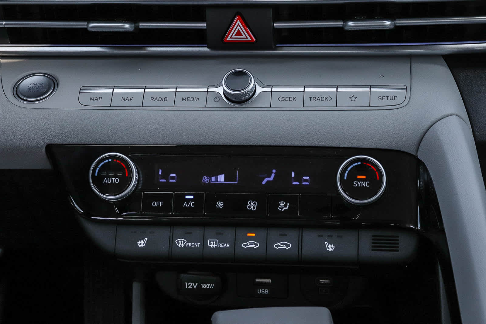 Used 2026 Hyundai Elantra Limited FWD image 19