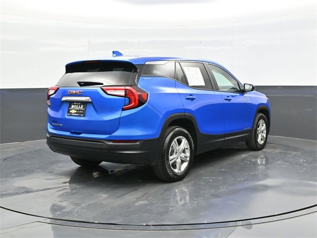 Used 2024 GMC Terrain SLE image 6