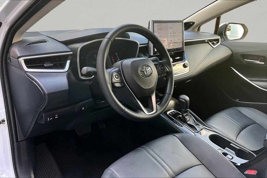 Certified 2025 Toyota Corolla XLE FWD image 19
