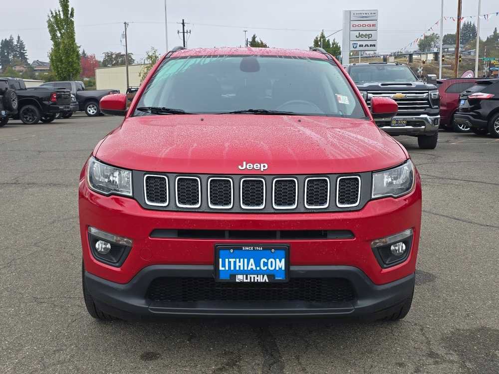 Used 2018 Jeep Compass Latitude w/ Cold Weather Group image 8