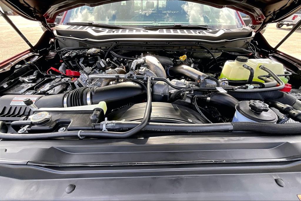 New 2026 Ford F250 Lariat w/ Black Appearance Package image 9