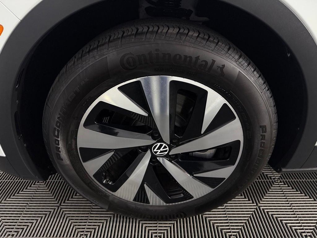 Used 2025 Volkswagen ID.4 Pro RWD image 12
