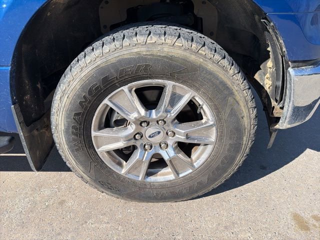 Used 2017 Ford F150 XLT w/ Equipment Group 302A Luxury image 12