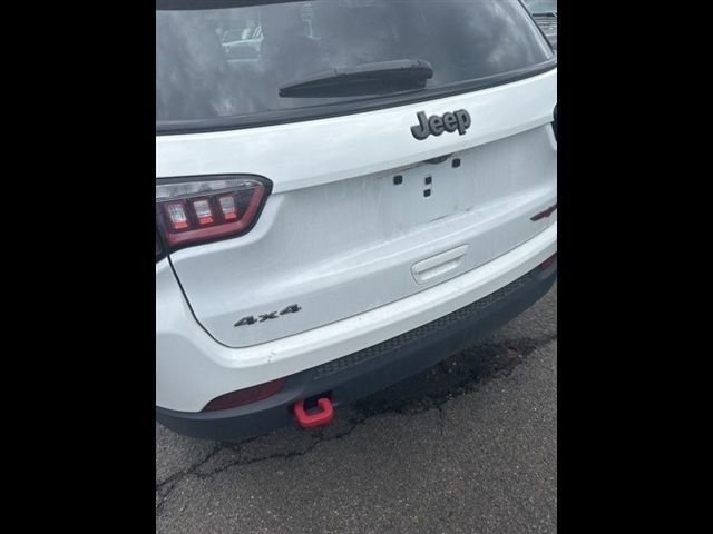 Used 2022 Jeep Compass Trailhawk w/ Trailhawk Convenience Group image 10