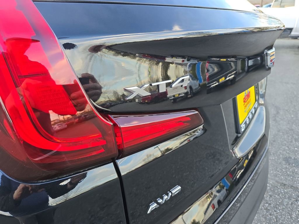 Used 2021 Cadillac XT4 Luxury w/ Cold Weather Package image 34