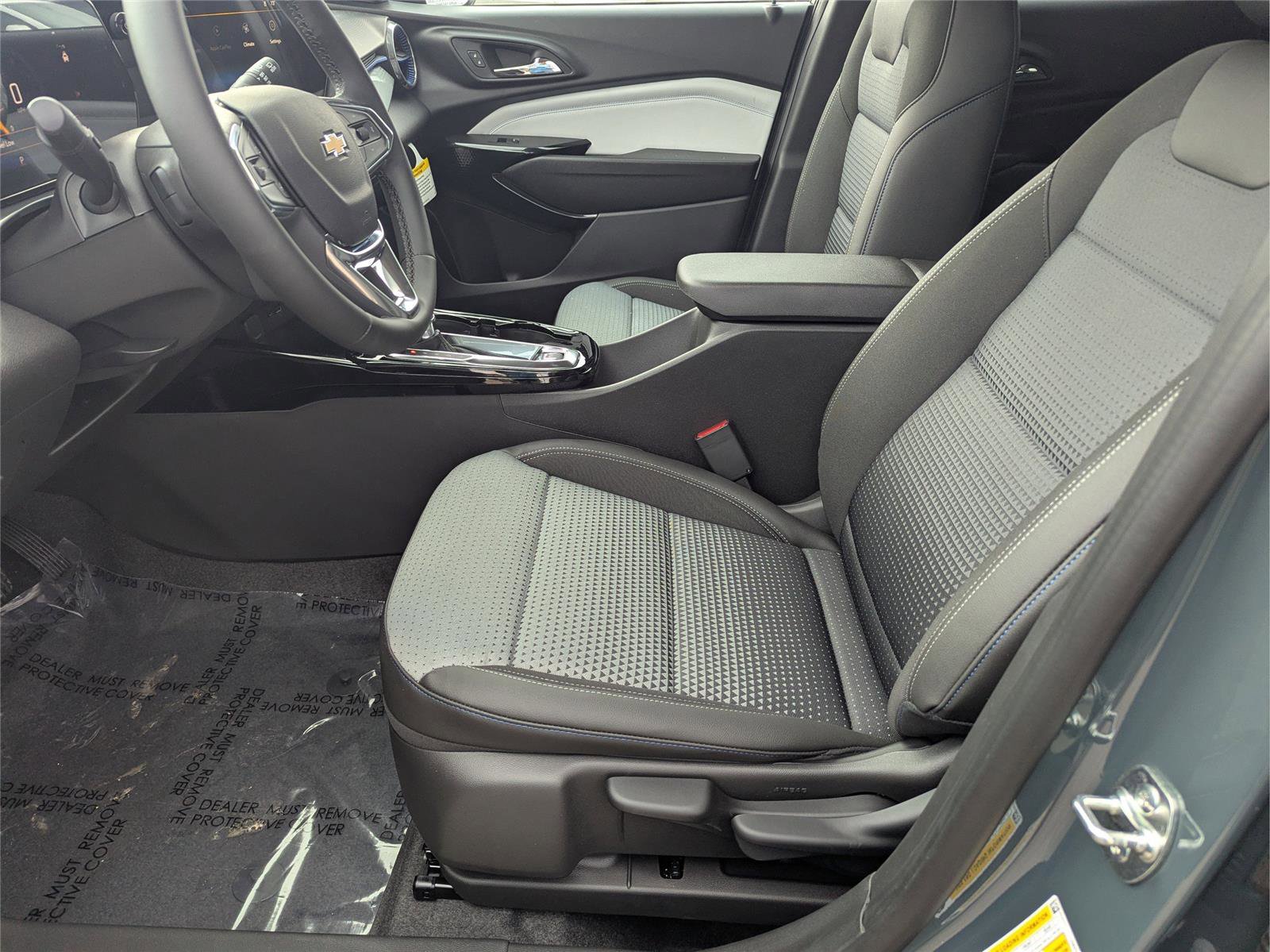 New 2026 Chevrolet Trax LT w/ Driver Confidence Package image 24